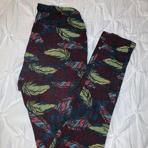 Feather Lularoe leggings